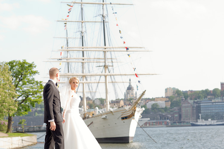 Bröllopsfotografering vid Chapman på Skeppsholmen